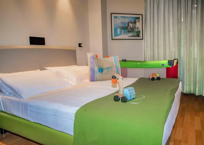 Ferretti Family Madison - CattolicaAlbergo